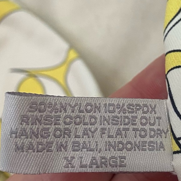 New! Indah Cheri Triangle Swim Top in Yellow Hibiscus floral 1310 - Picture 5 of 9